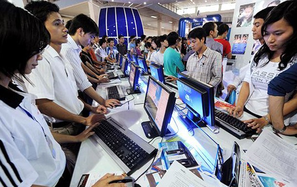 Vietnam online users