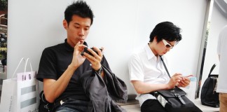 JP smartphone consumers